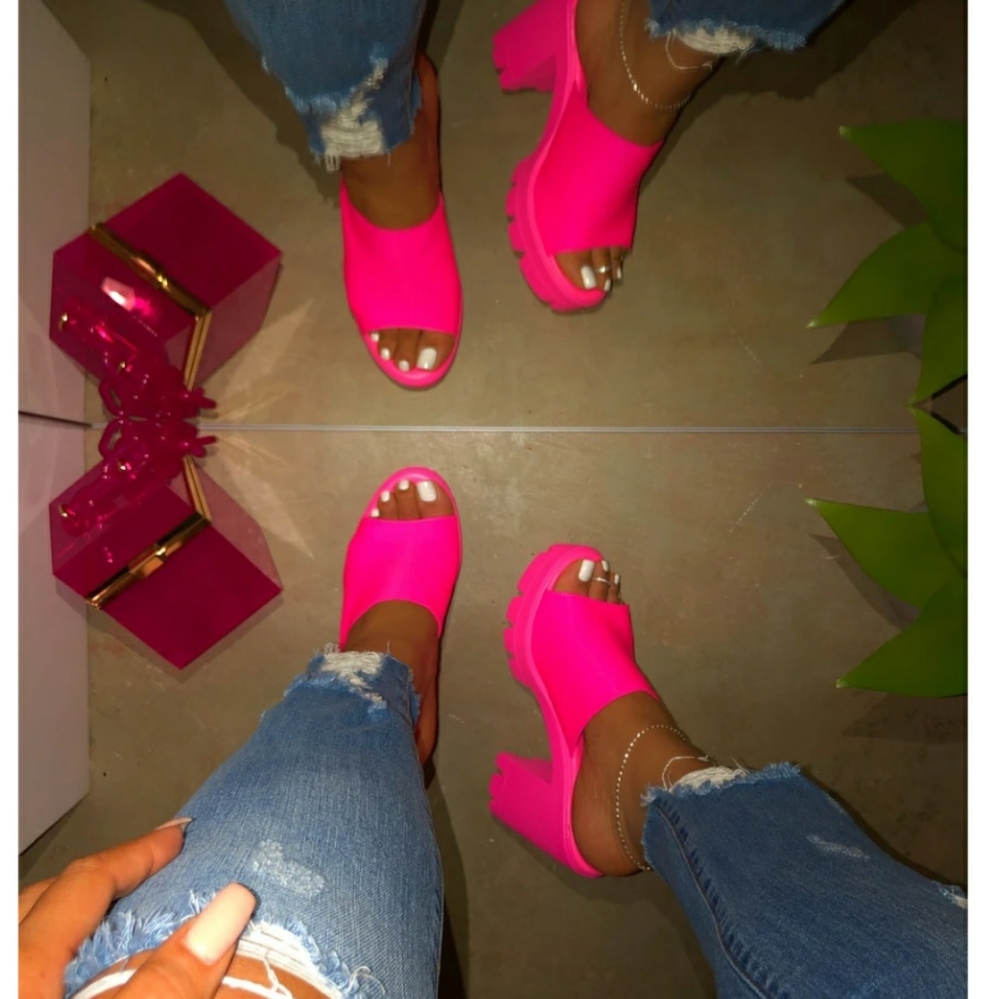 90's Barbie Pink Platform Sandals/Mules